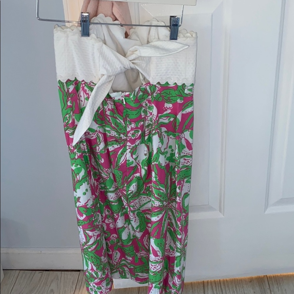 Super cute Lilly dress never worn!!